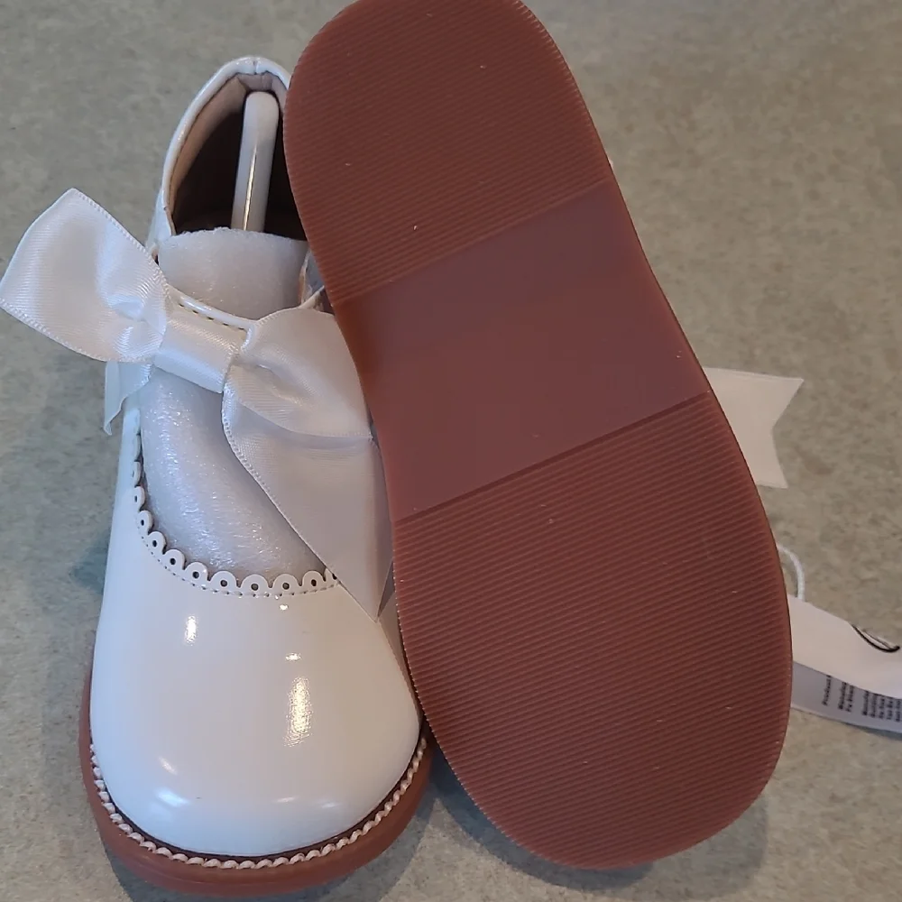 Otter MOMO White Baby Shoes with Bow